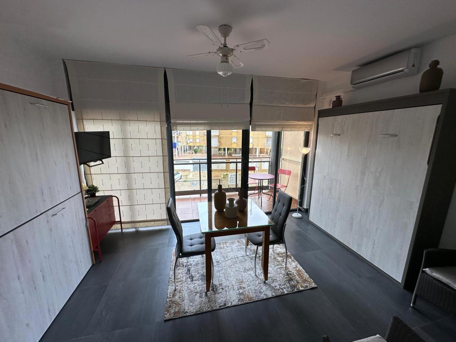 Estudio Con Piscina Y Garaje A 100 Mtr De La Playa 克莉丝蒂娜岛 外观 照片