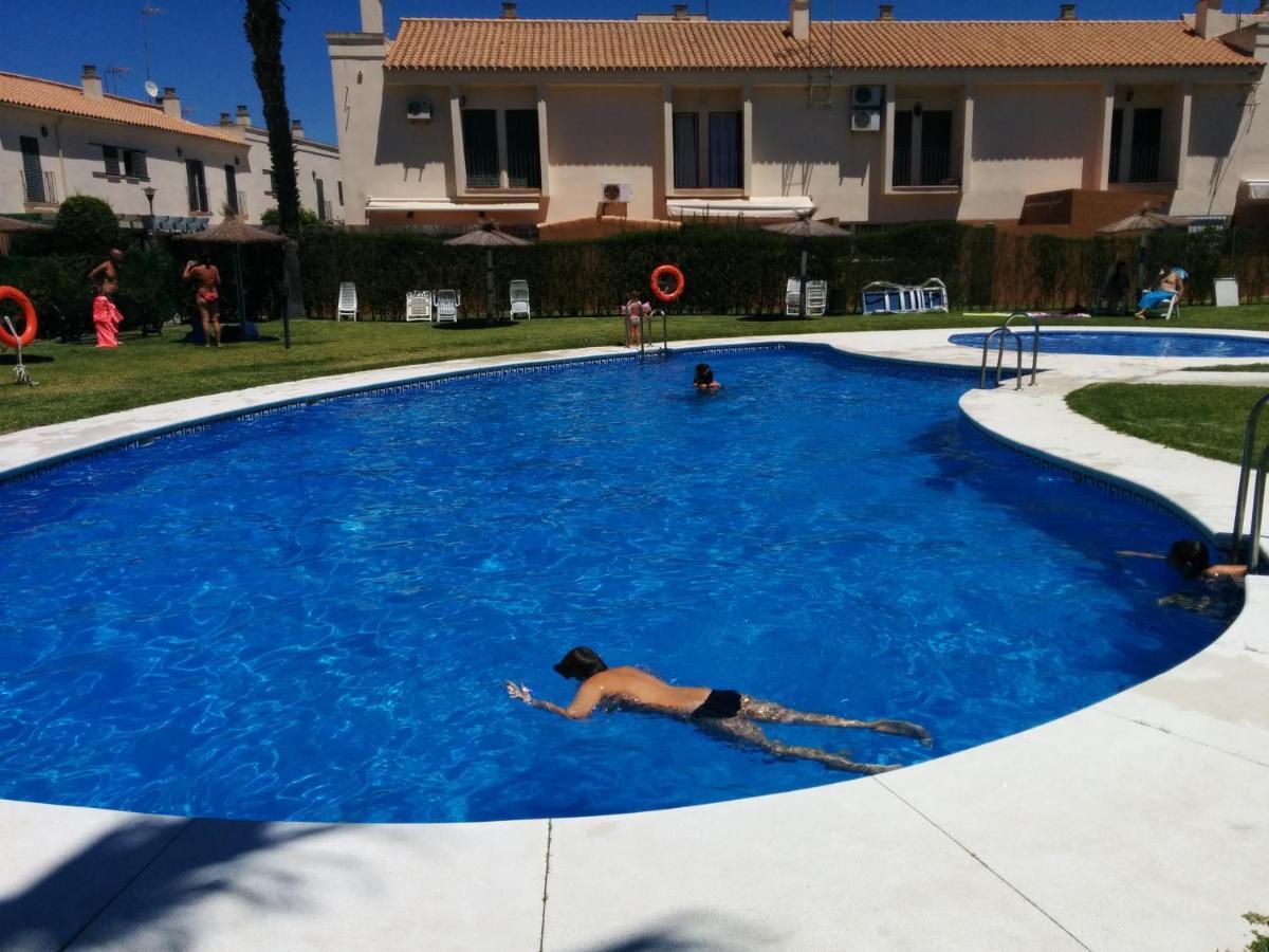 Estudio Con Piscina Y Garaje A 100 Mtr De La Playa 克莉丝蒂娜岛 外观 照片